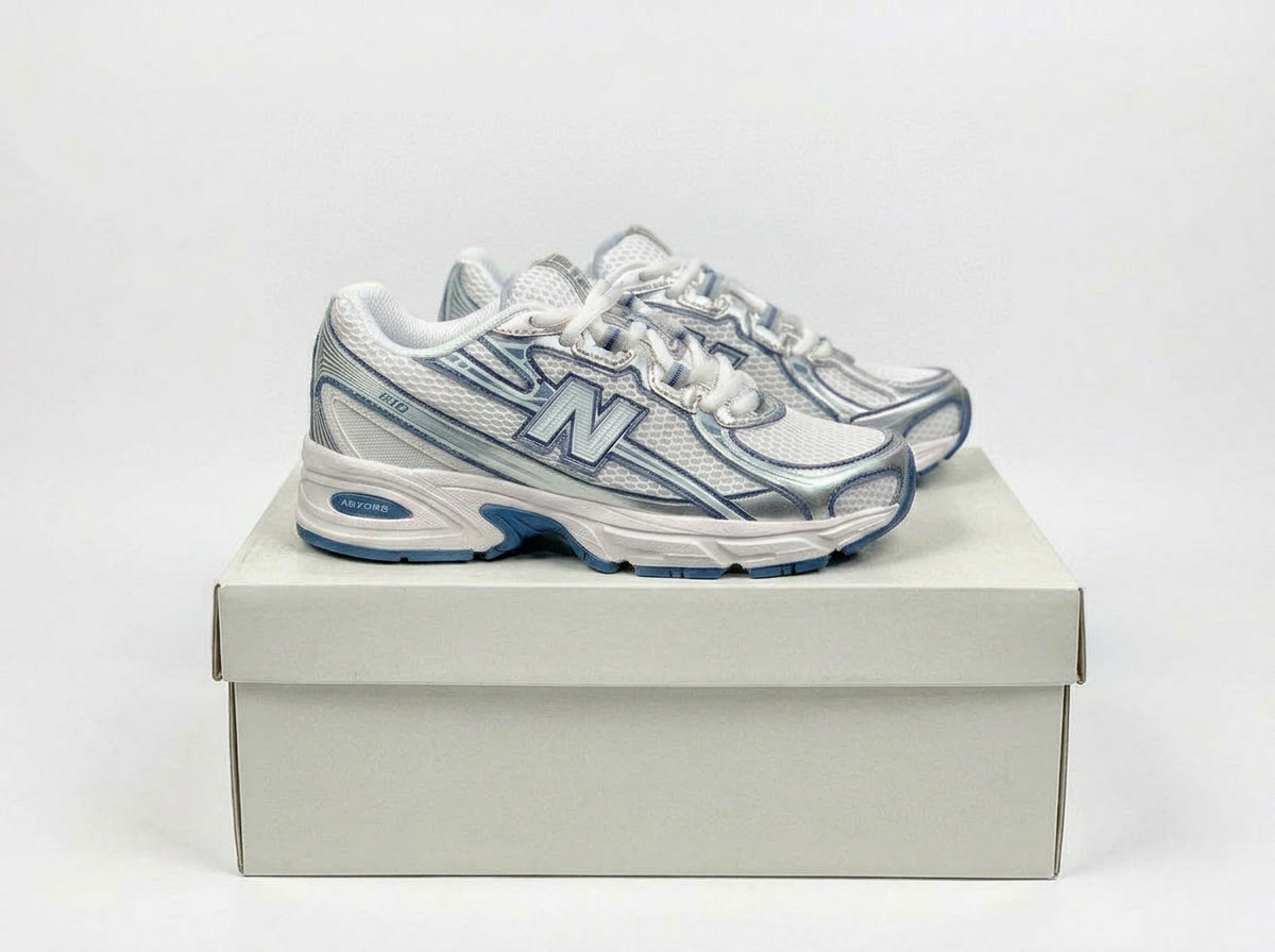 New Balance 740 - Ice Blue