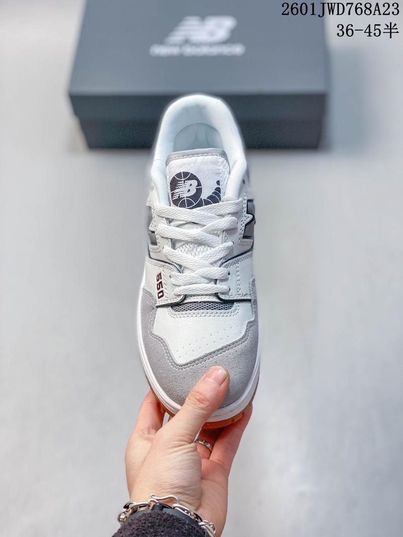 New Balance 550